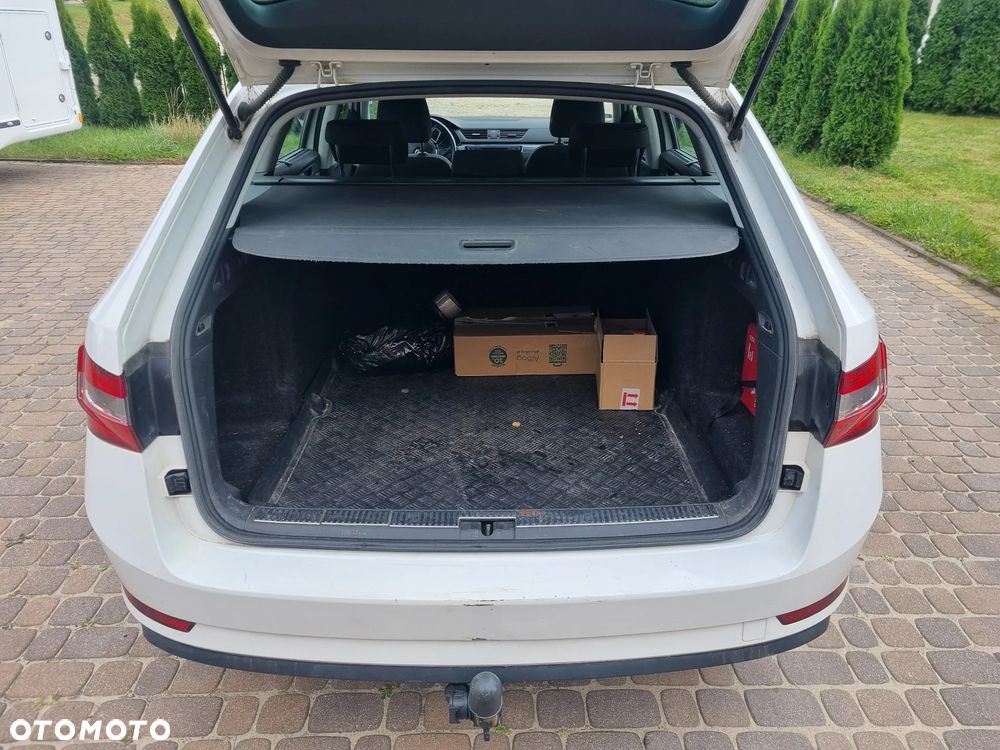 Skoda Superb 1.6 TDI Active - 8