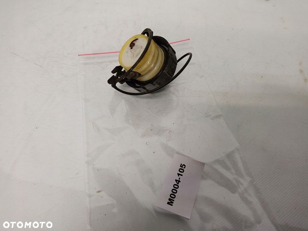 korek wlewu paliwa benzyna mazda 3 bk - 1