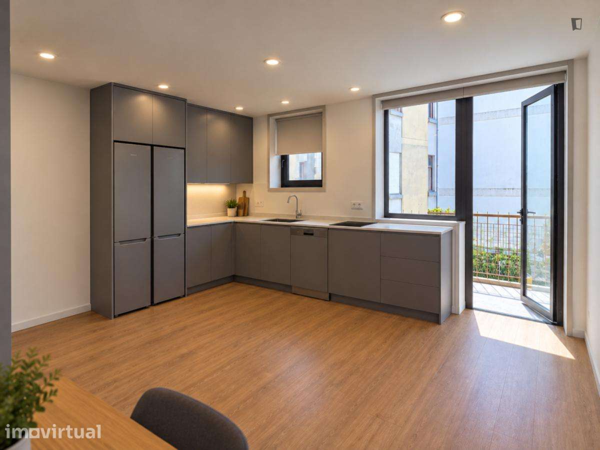 Quarto - localizado em Porto - Grande imagem: 5/9