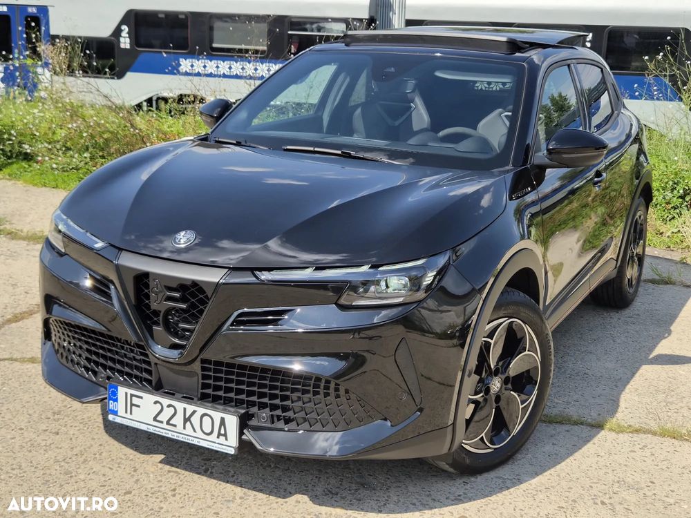 Alfa Romeo Junior 1.2 FWD eDCT6 MHEV Ibrida Speciale - 2