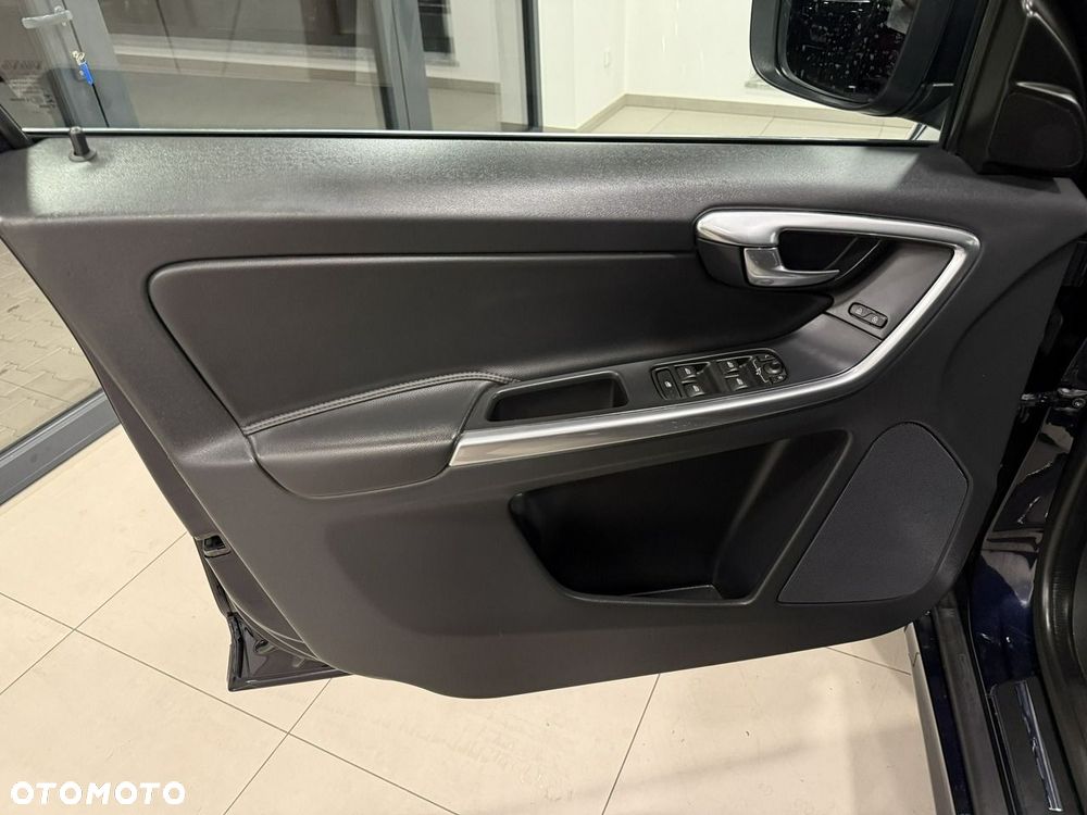 Volvo XC 60 D3 Drive-E Momentum - 15