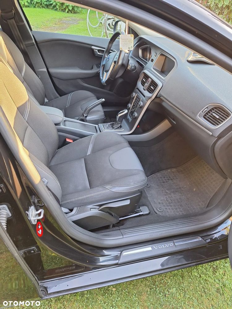 Volvo V40 D3 Drive-E Momentum - 15