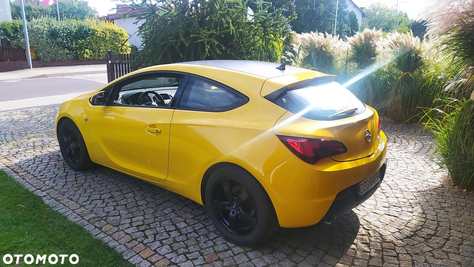 Opel Astra GTC 1.6 Turbo Edition - 11