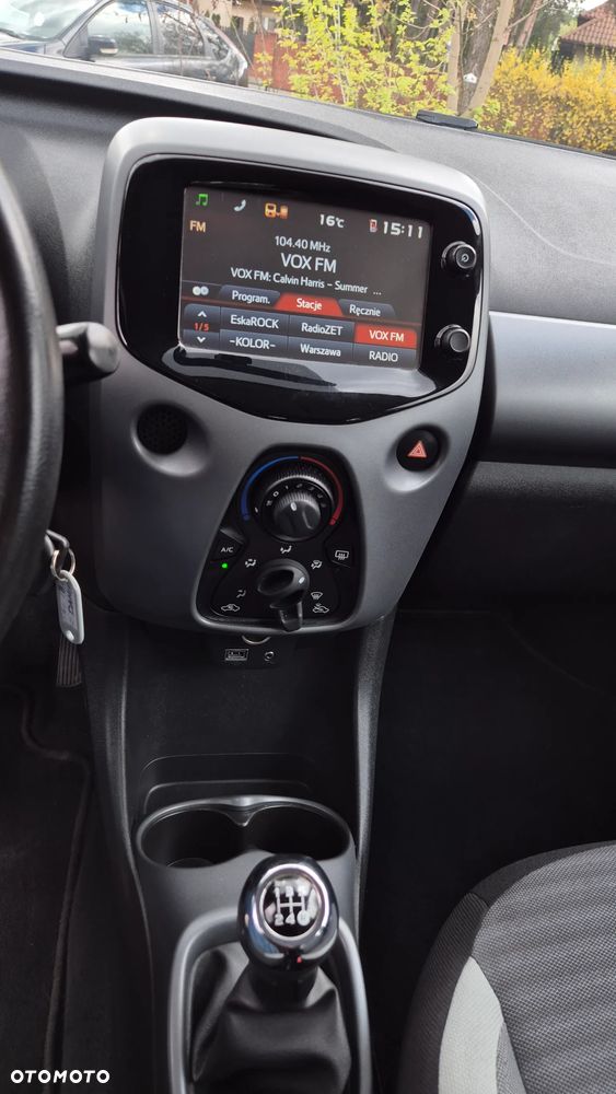 Toyota Aygo x-play - 36