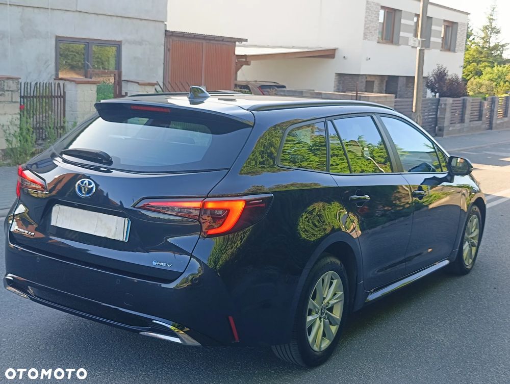 Toyota Corolla 1.8 Business Edition - 23
