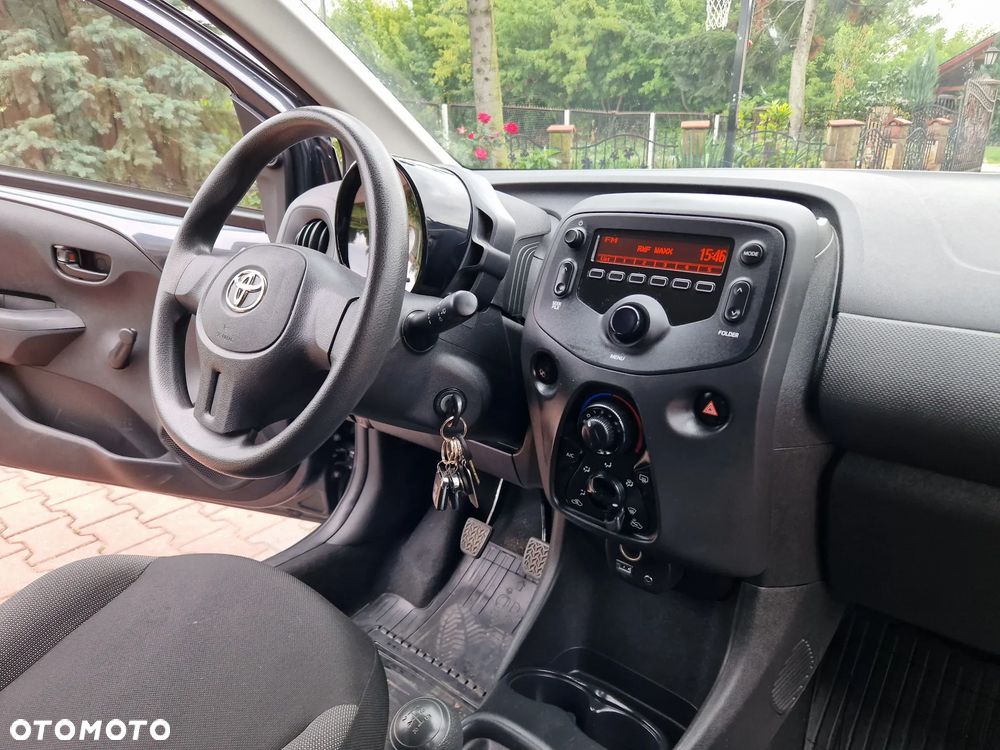 Toyota Aygo 1.0 VVT-i JBL Edition - 26