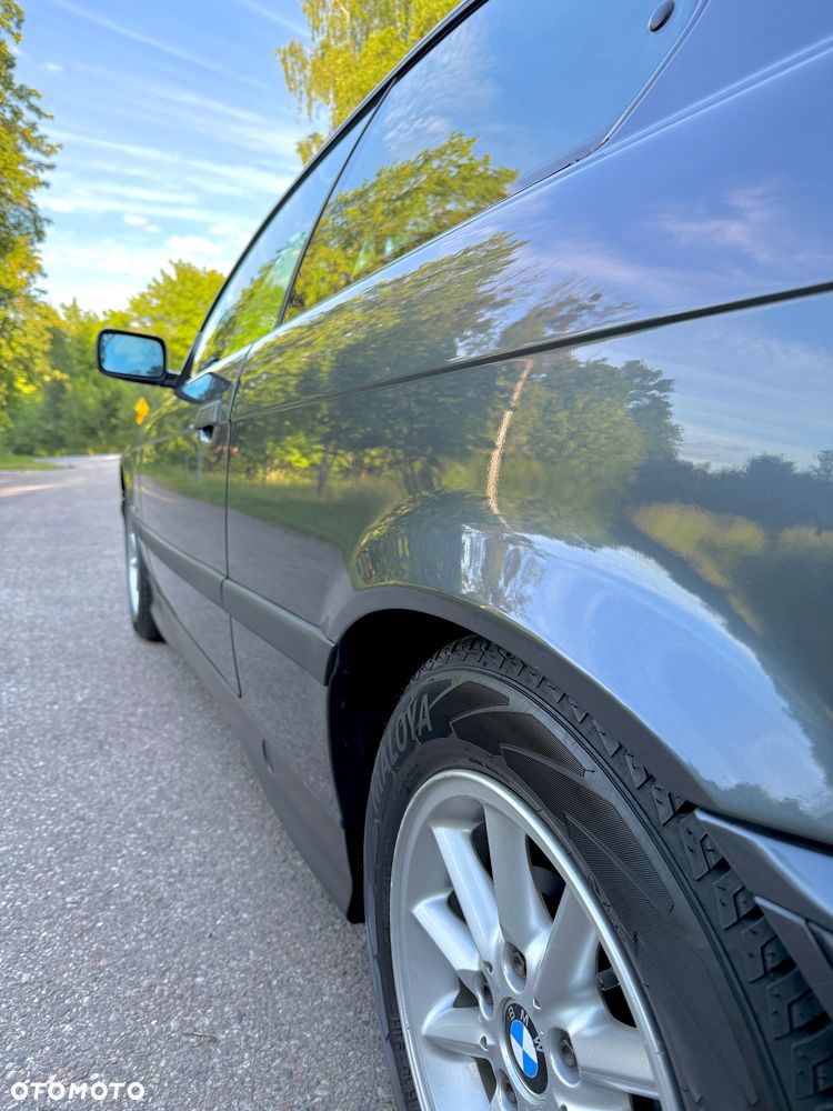 BMW Seria 3 316i - 12