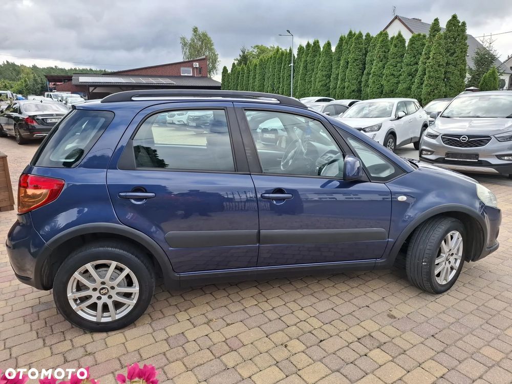 Suzuki SX4 1.6 GLX / Comfort - 9