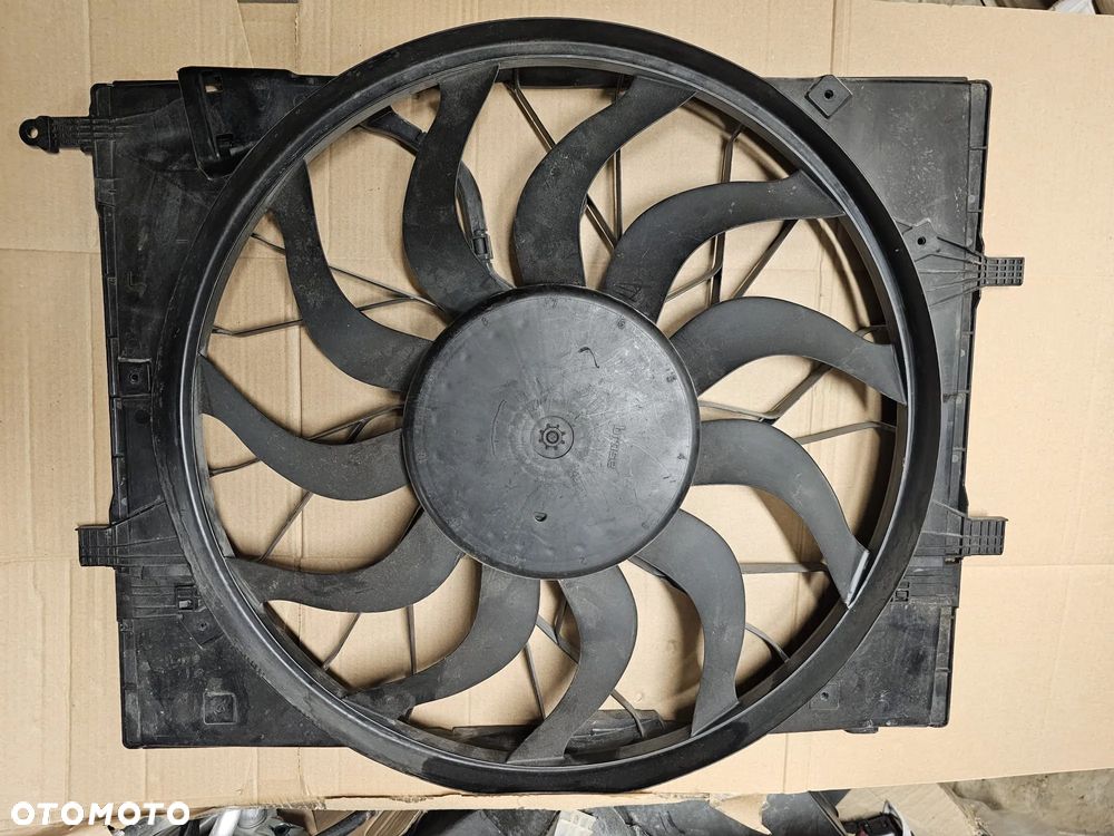 WENTYLATOR CHŁODNICY MERCEDES S-KLASA A0999066100 - 1