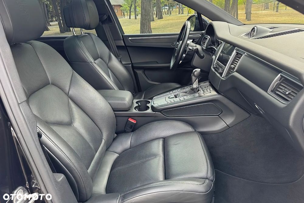 Porsche Macan Standard - 10