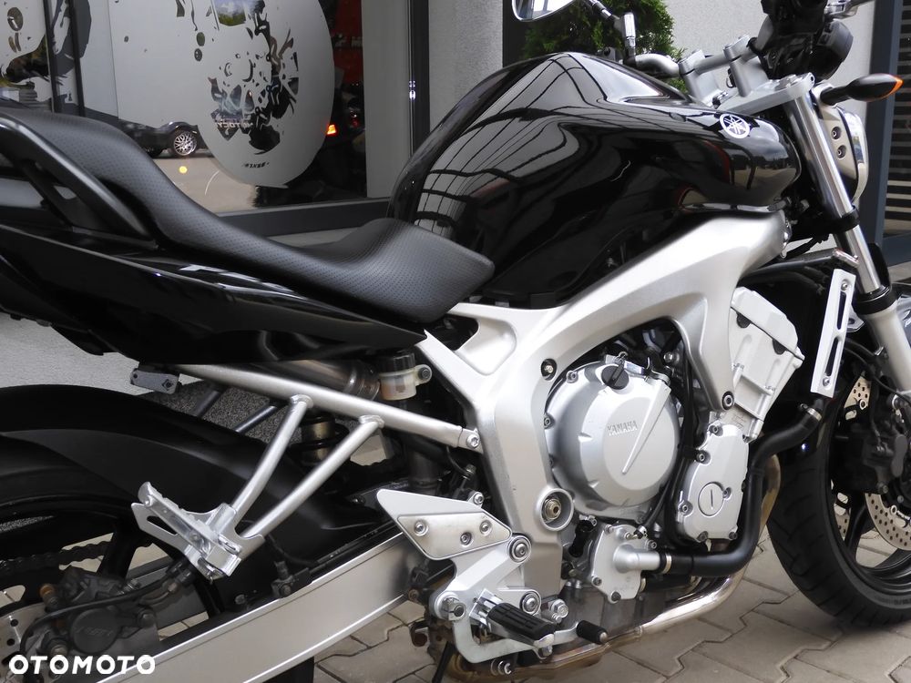 Yamaha FZ6 - 17