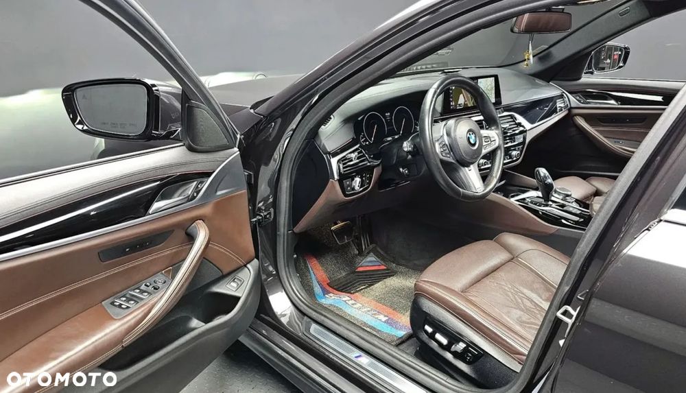 BMW Seria 5 530i GPF M Sport sport - 12