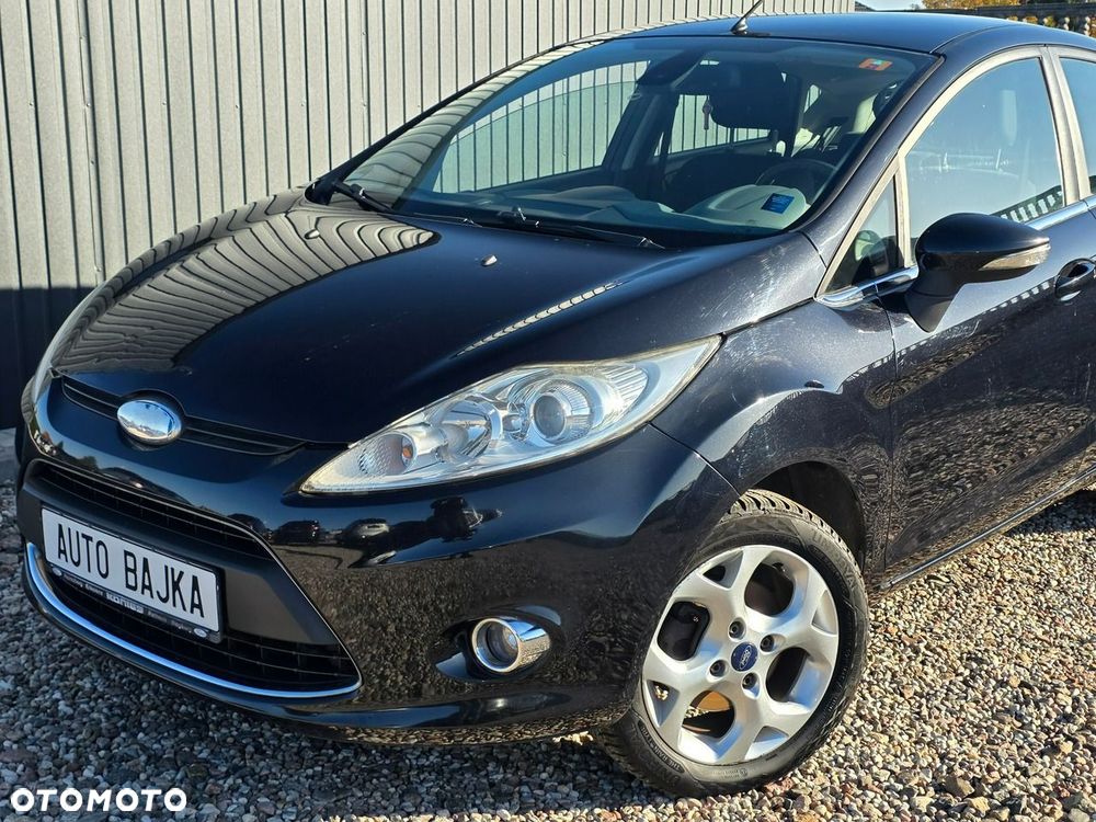 Ford Fiesta - 24
