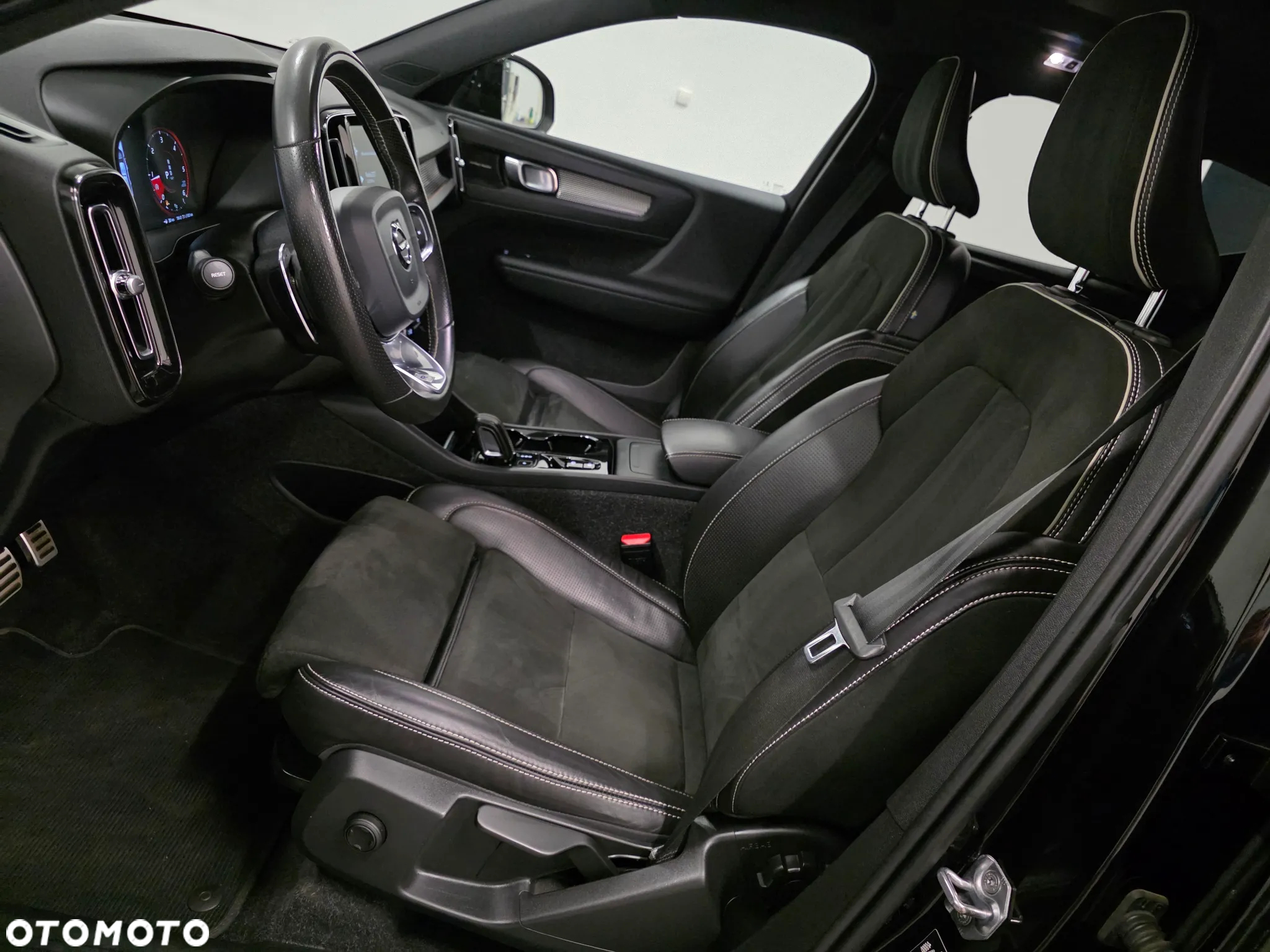 Volvo XC 40 D3 R-Design - 7