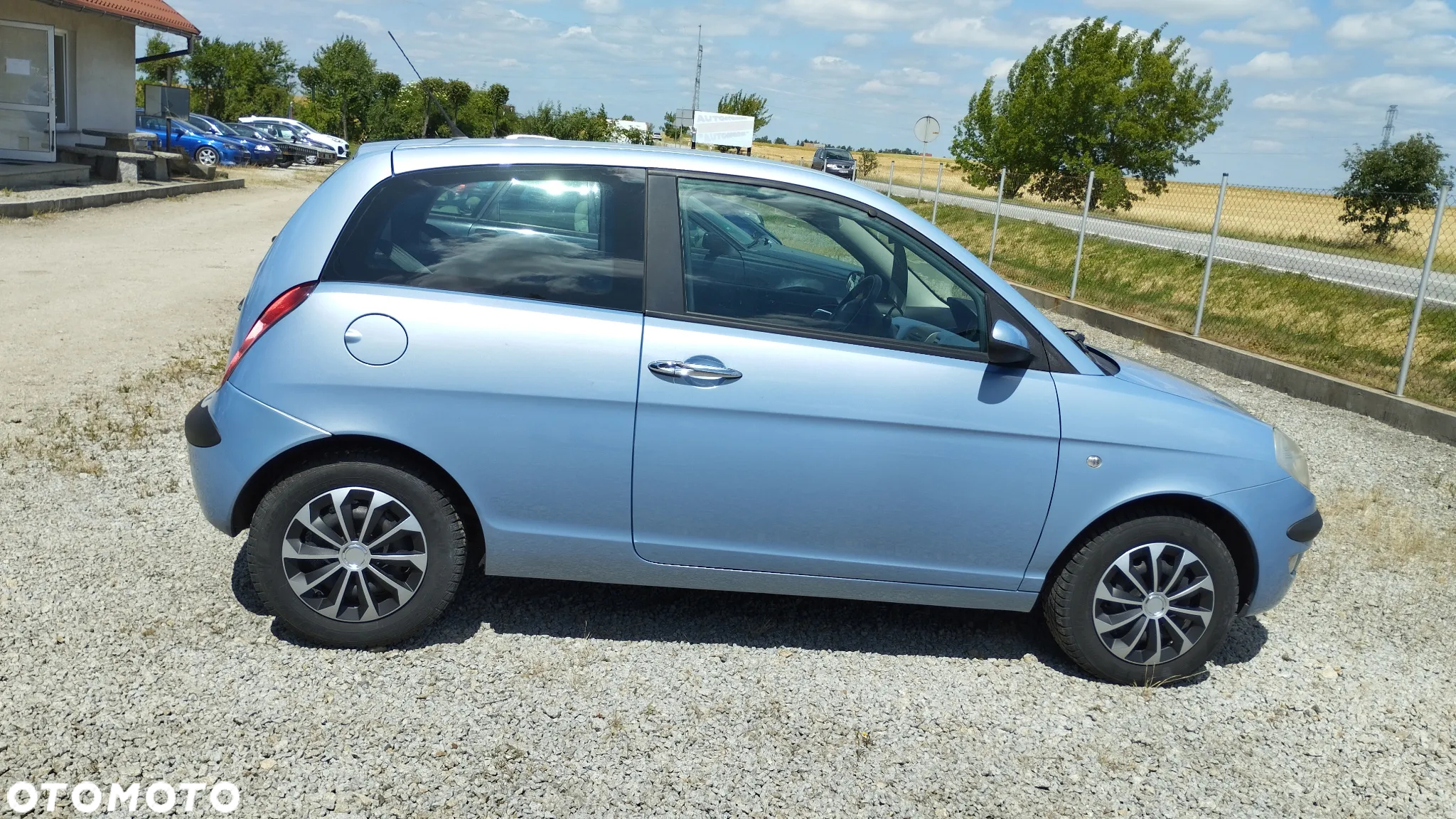 Lancia Ypsilon 1.2 8V Argento (5 os.) - 9