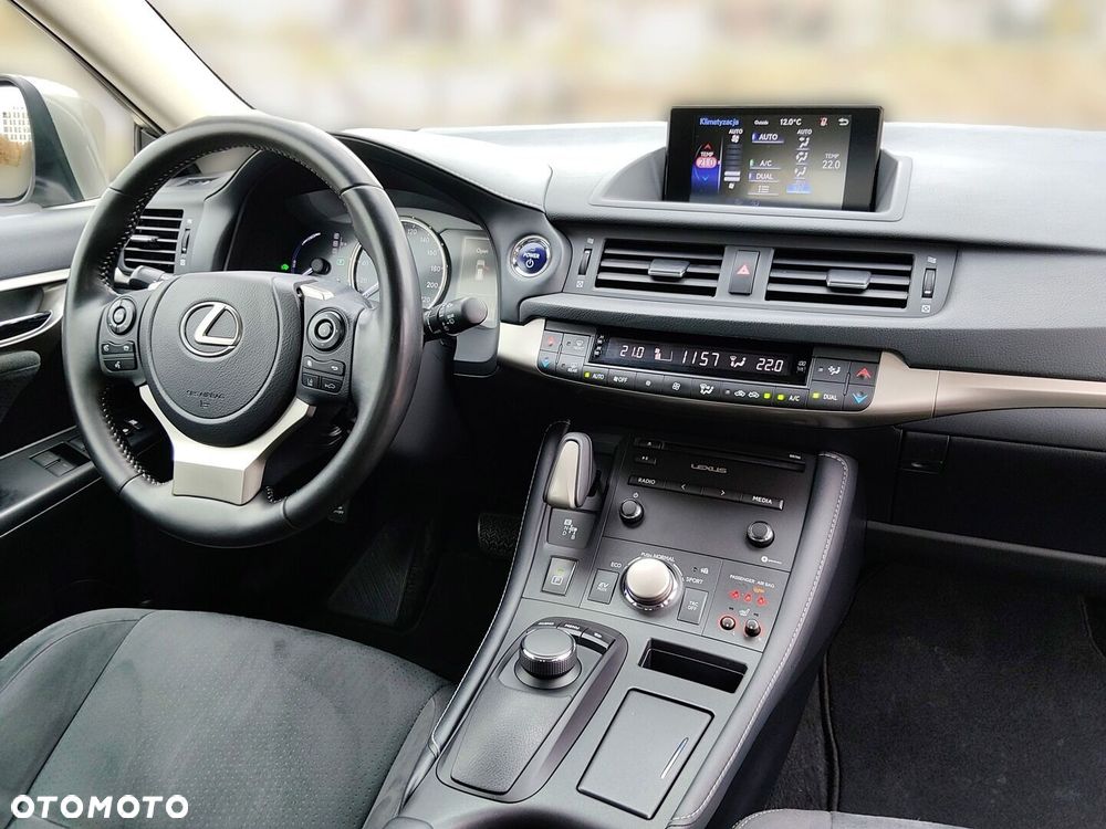 Lexus CT 200h Elegance EU6 - 11