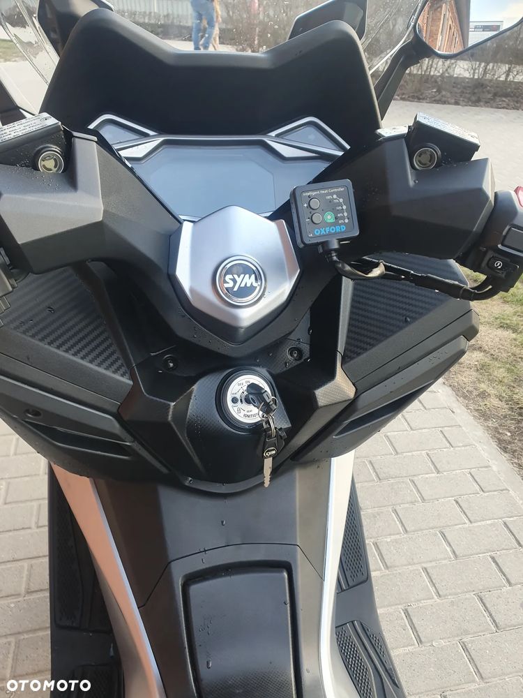 SYM CRUiSYM - 16