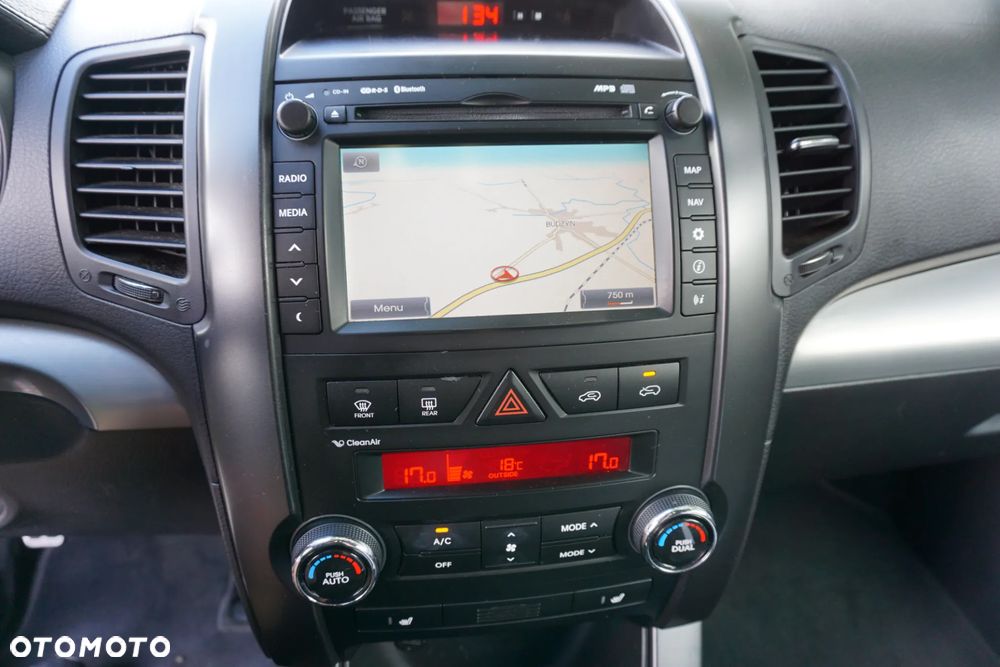 Kia Sorento 2.0 CRDi Voyage 2WD - 22