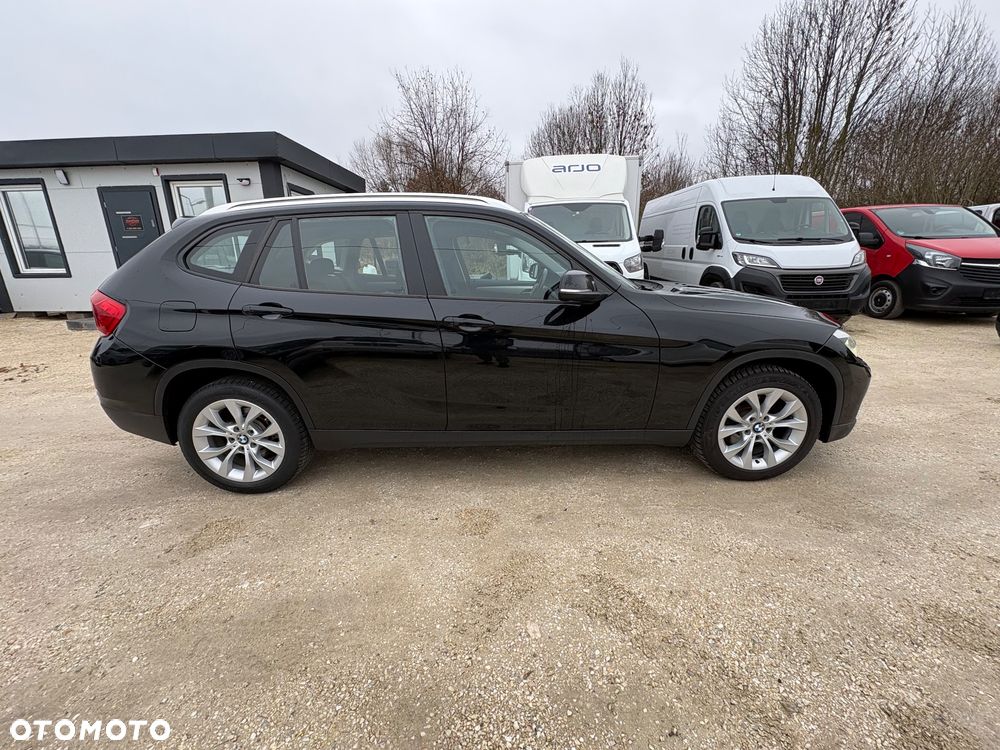 BMW X1 xDrive18d xLine - 4