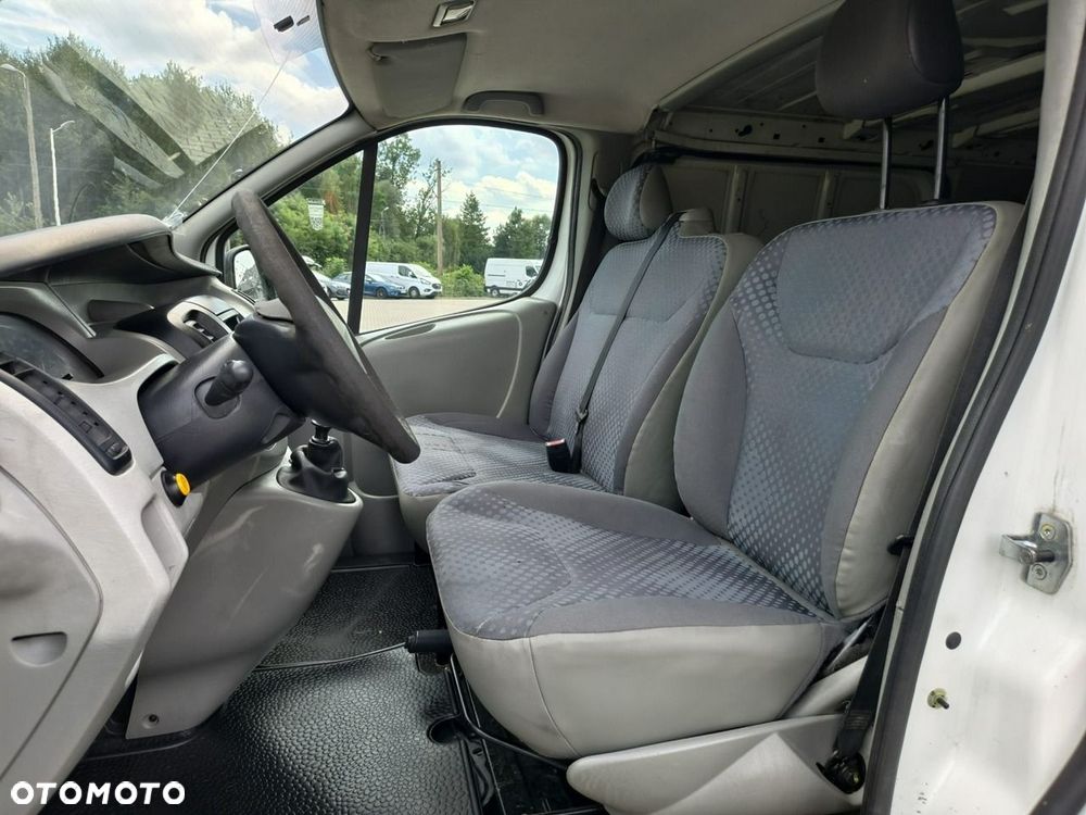 Renault Trafic - 9