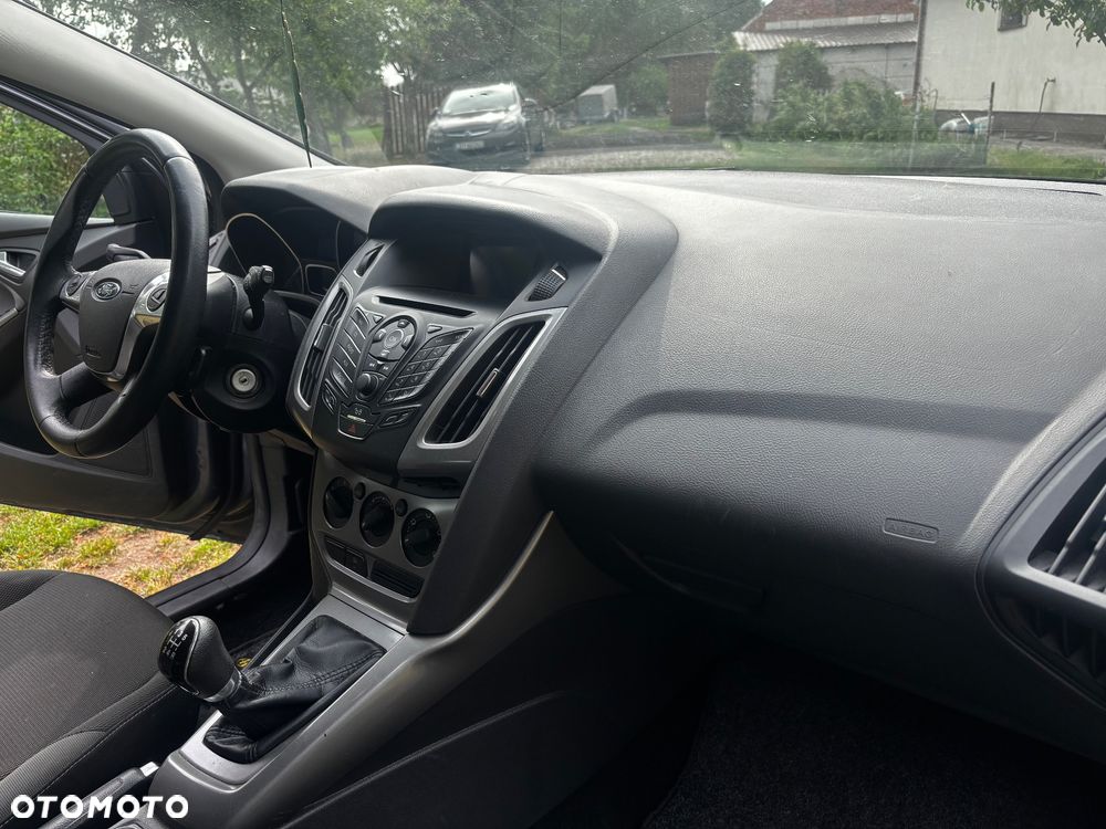 Ford Focus - 11