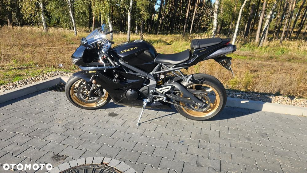 Triumph Daytona - 6