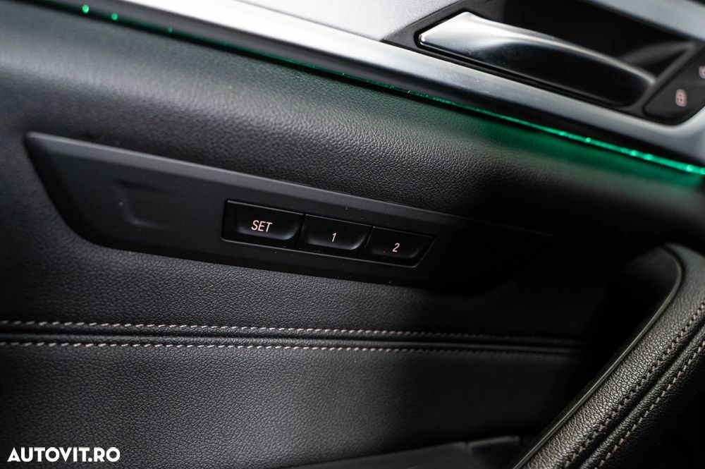 BMW Seria 5 520d Aut. Luxury Line - 27