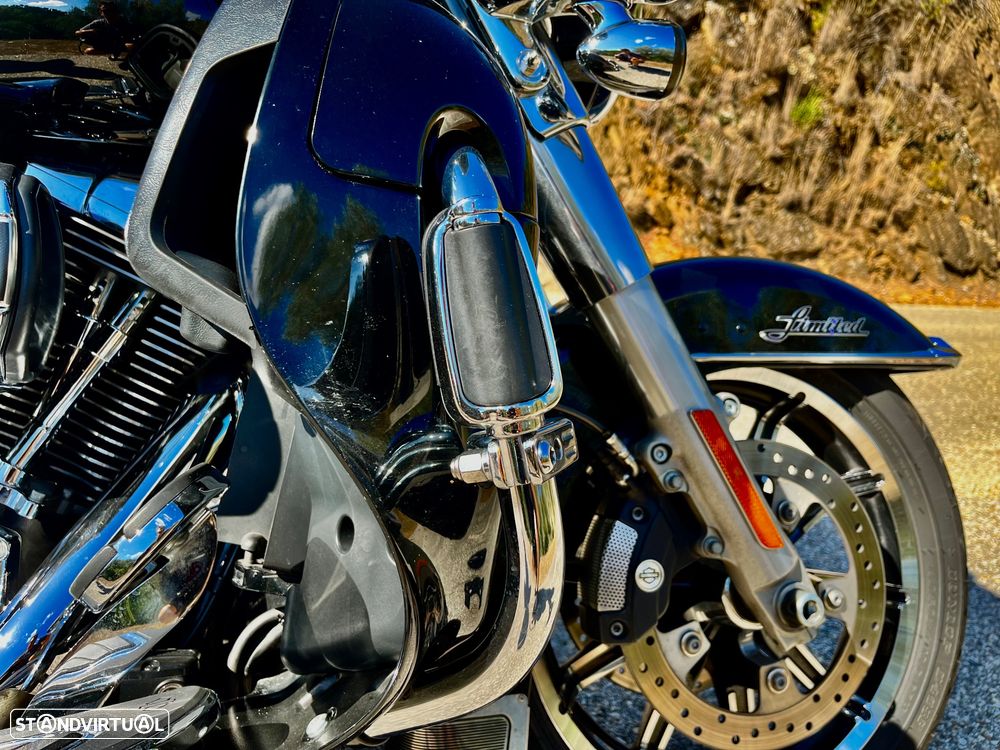 Harley-Davidson FLHTC - 9