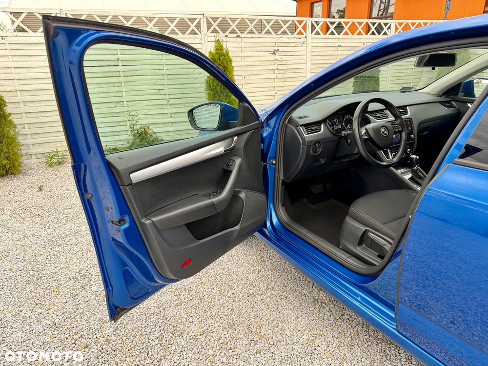 Skoda Octavia 1.5 TSI ACT Style DSG - 32