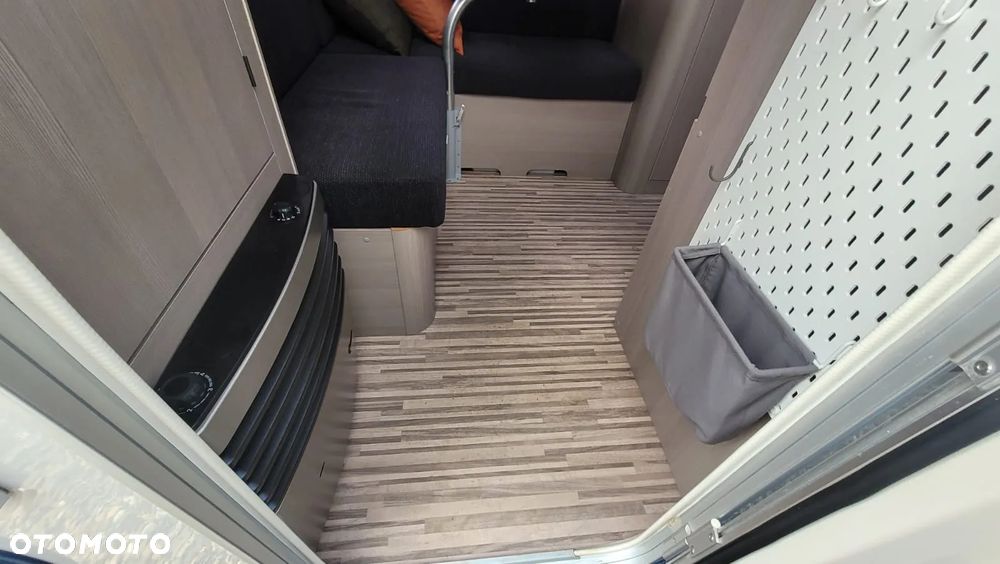 Adria Action 361 1000kg JAK NOWA zarejestrowana z przedsionkiem - 36