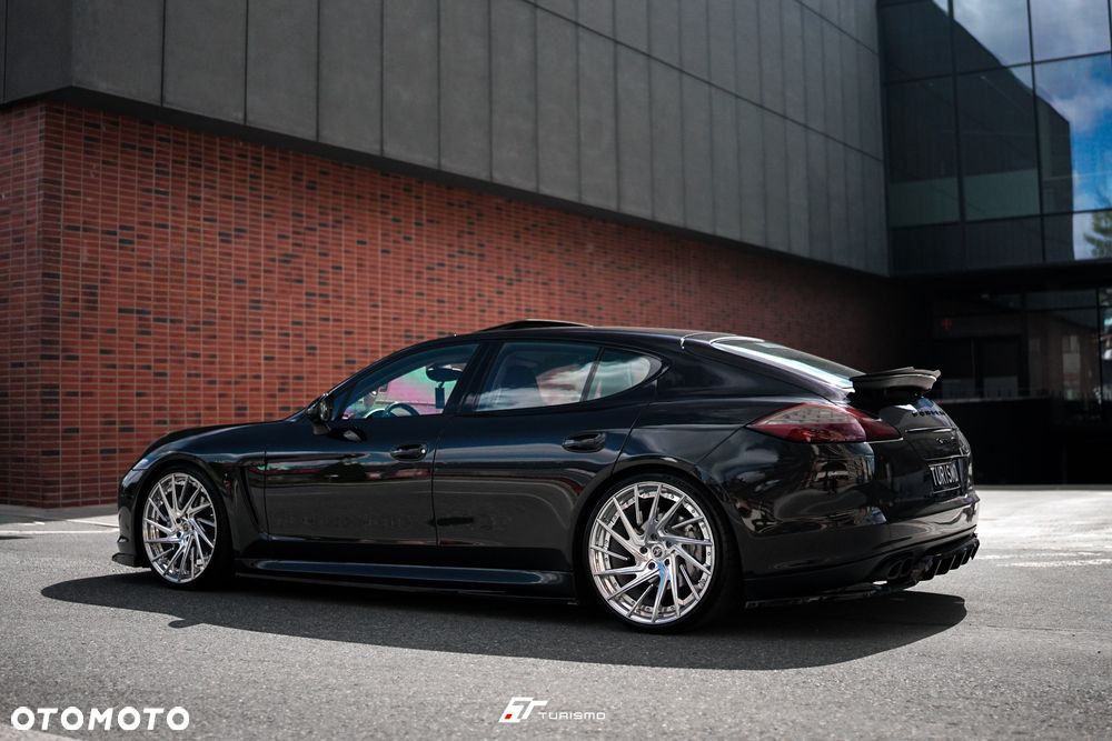 Porsche Panamera 4S - 3