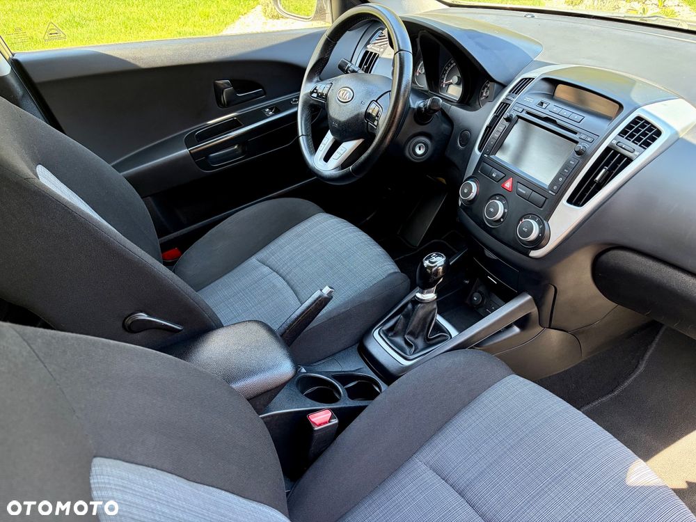 Kia Ceed 1.4 Comfort + - 11