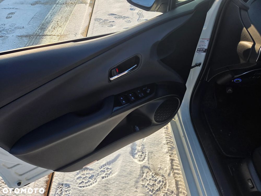 Toyota Prius 1.8 Hybrid Premium - 12