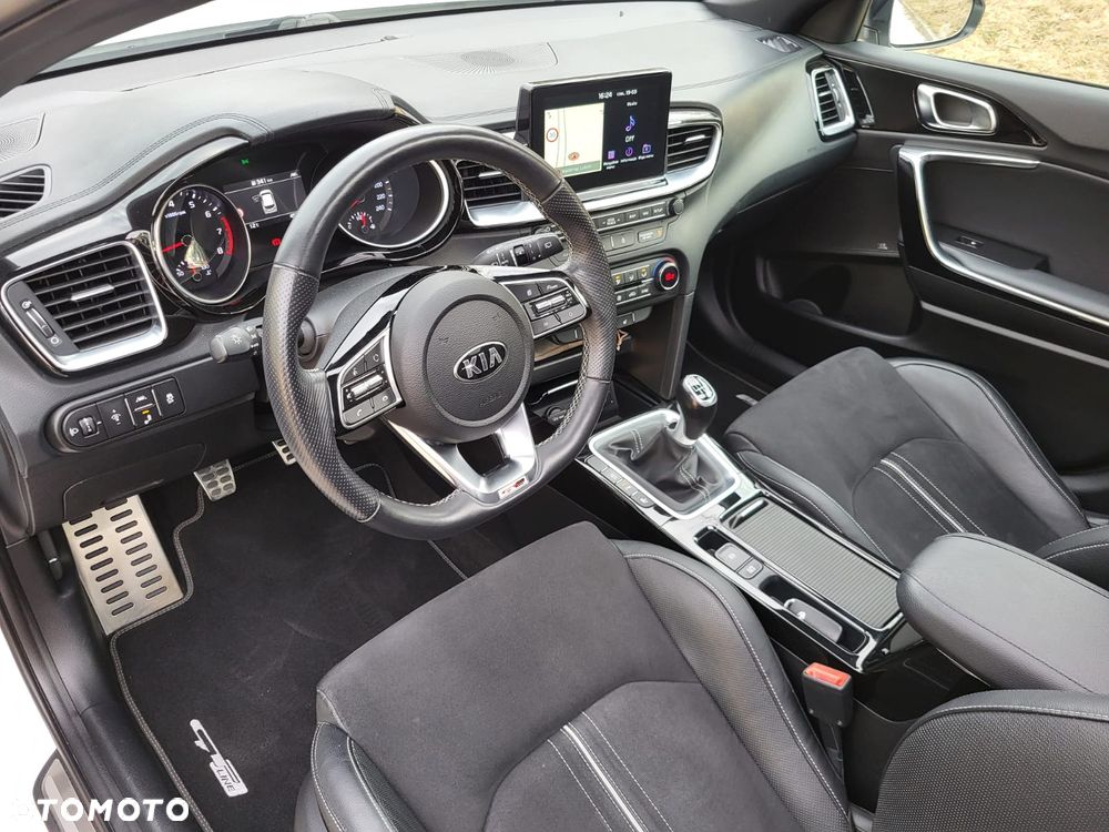 Kia Ceed 1.4 T-GDI GT-Line - 17