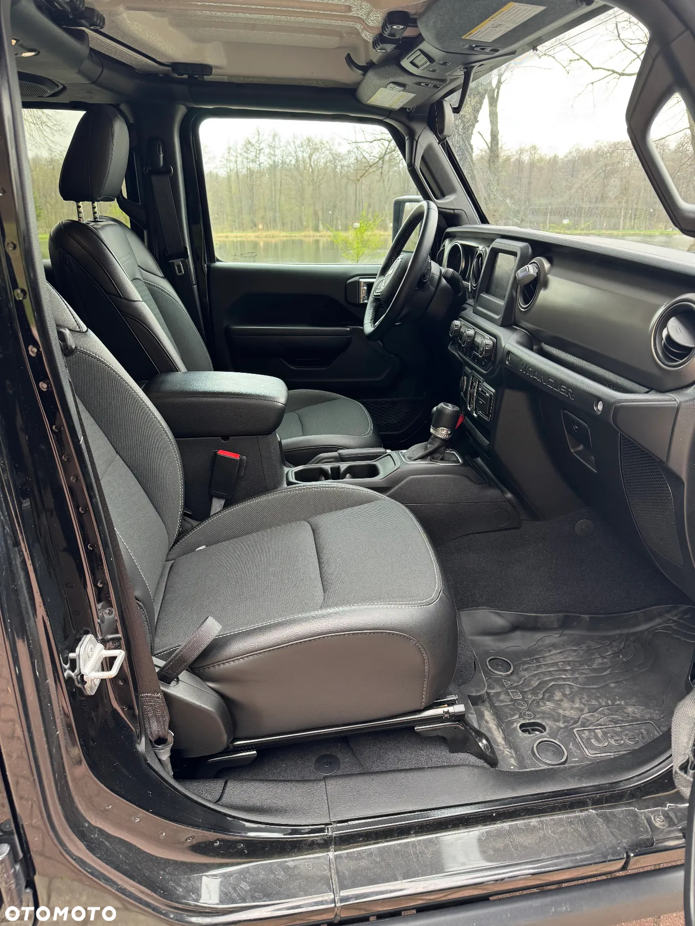 Jeep Wrangler - 25