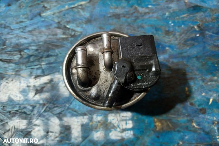 Carcasa filtru motorina WK820/18 2.2 CDI Mercedes-Benz Sprinter 2 906 - 2