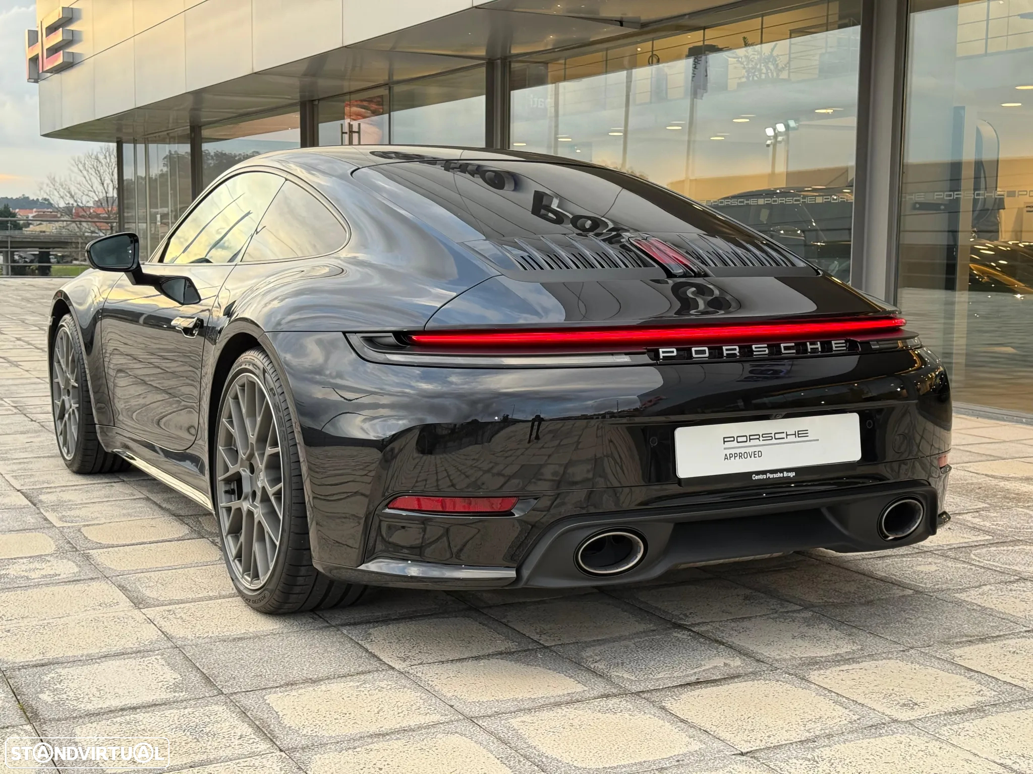 Porsche 911 (992) Carrera - 17