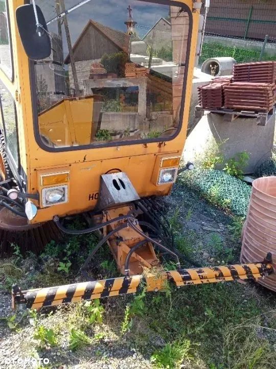 Zamiatarka MFH 2100 samobieżna 1985 rok z Austrii - 3