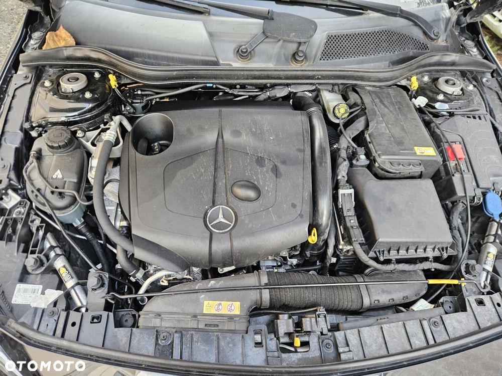 Mercedes-Benz GLA 220 CDI 4Matic 7G-DCT AMG Line - 17