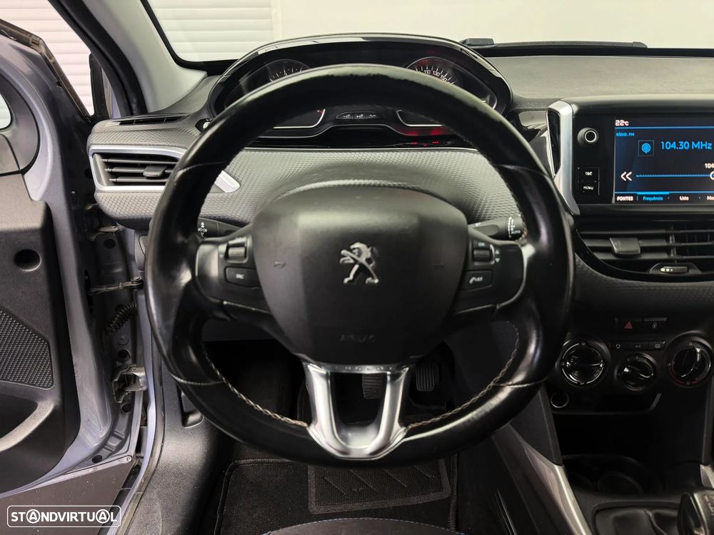 Peugeot 2008 1.2 PureTech Style - 14