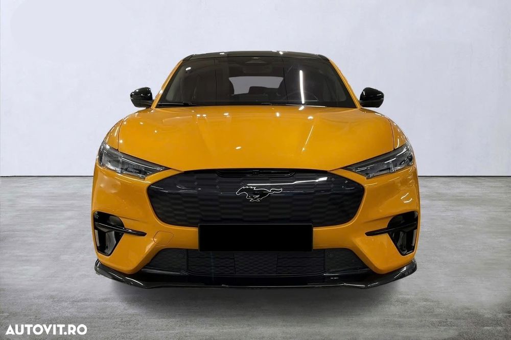 Ford Mustang Mach-E AWD GT - 2