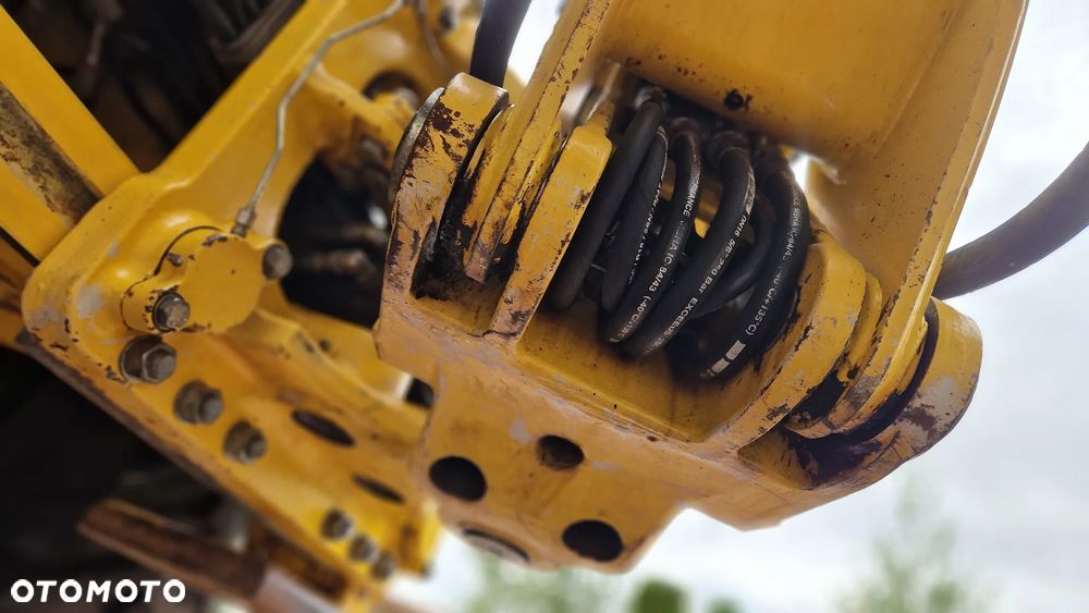 New Holland B115-B - 32