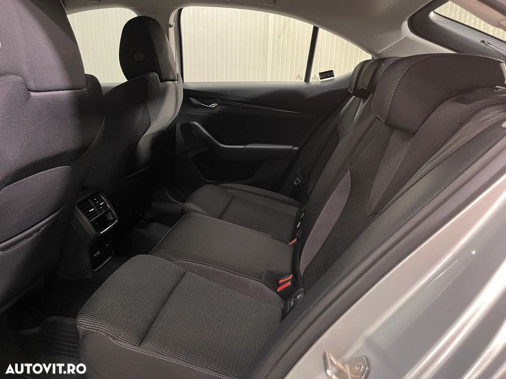 Skoda Octavia 1.0 TSI Ambition - 12