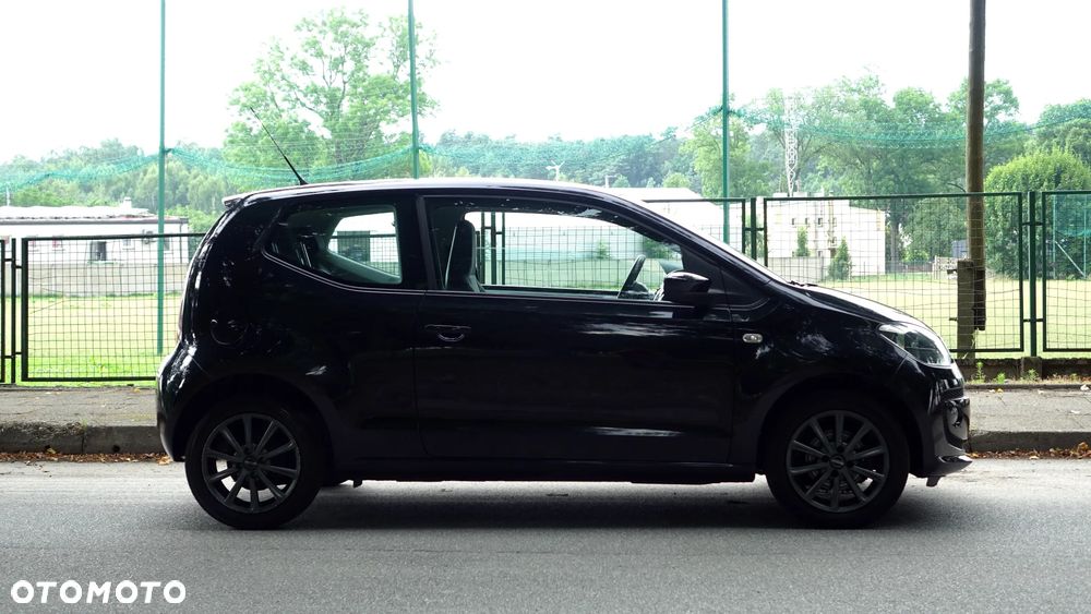 Volkswagen up! move - 32