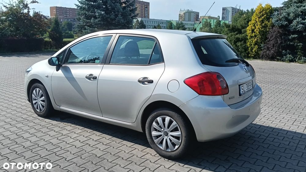 Toyota Auris - 7