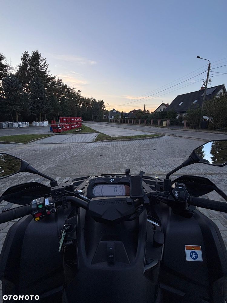 Can-Am Outlander Max - 13