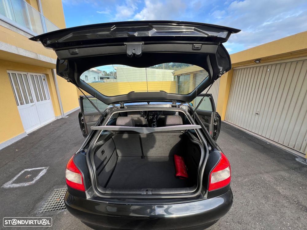 Audi A3 1.6 Ambiente - 13