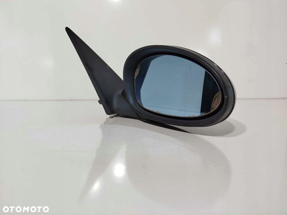 LUSTERKO PRAWE BMW 3 E90 05-11 416/9 - 3