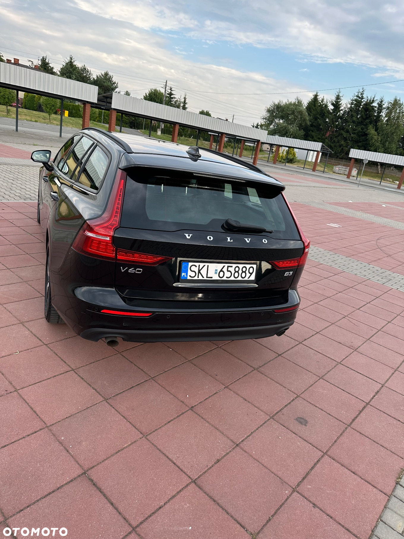 Volvo V60 B3 B DKG Core - 5