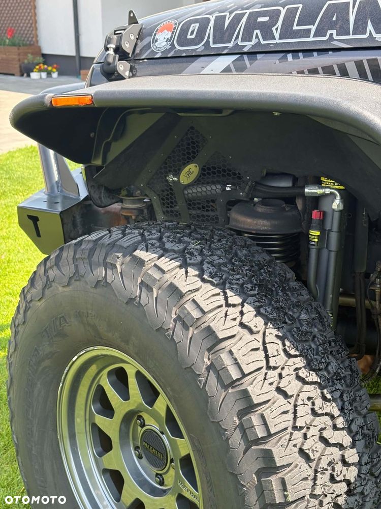 Jeep Wrangler - 6